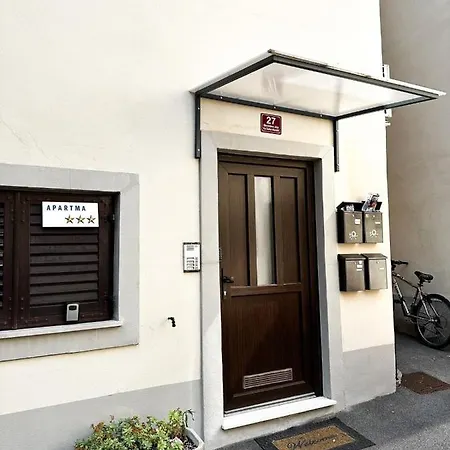 Apartma Jugo Daire Koper