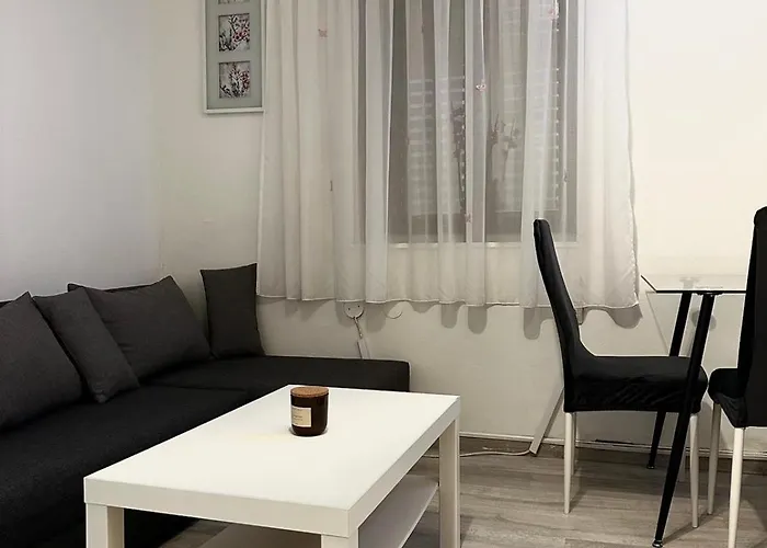 Apartma Jugo 科佩尔